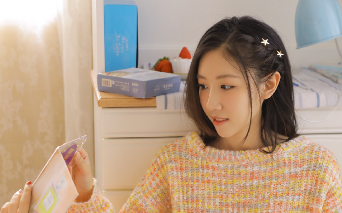 济南动物园为大熊猫华奥庆祝18岁生日